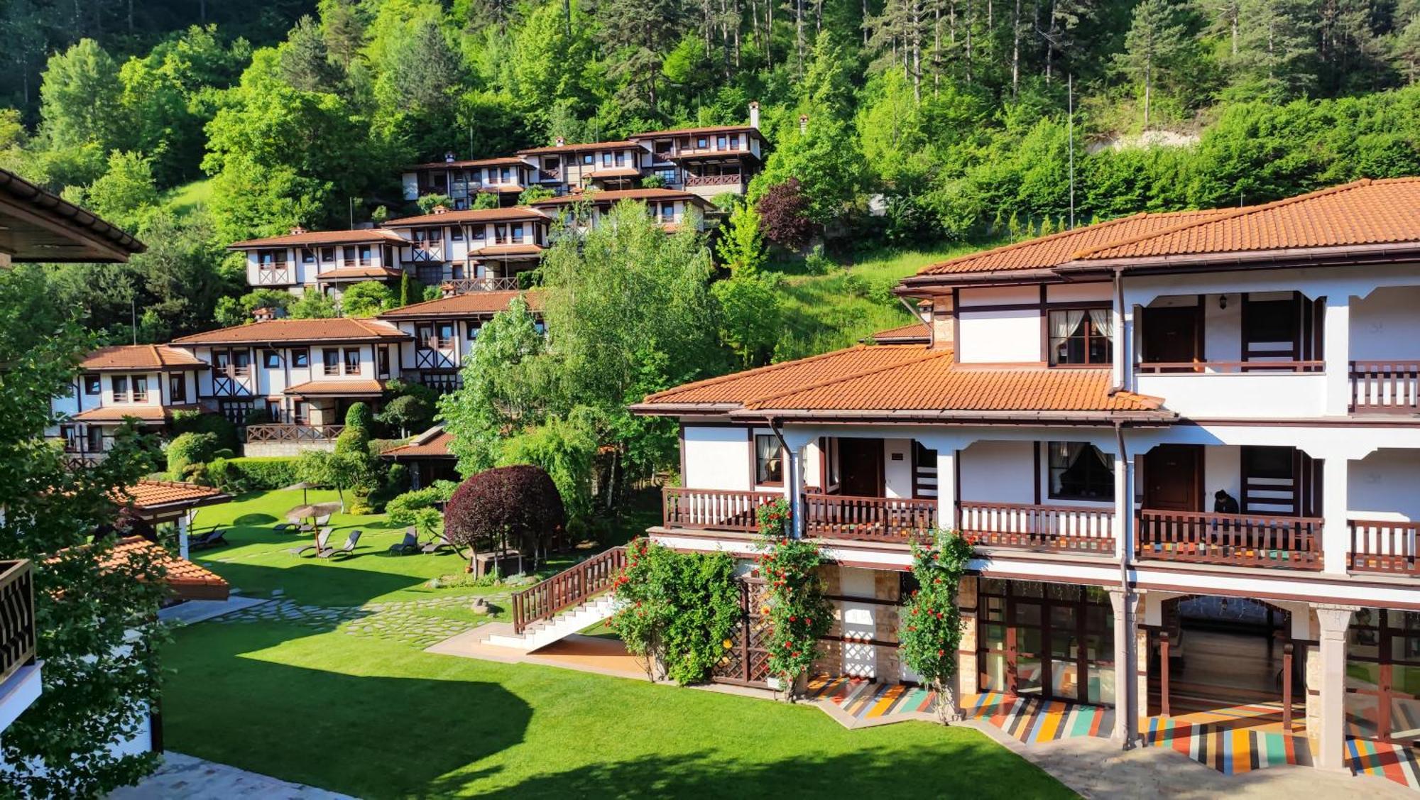Ismena Hotel 4*