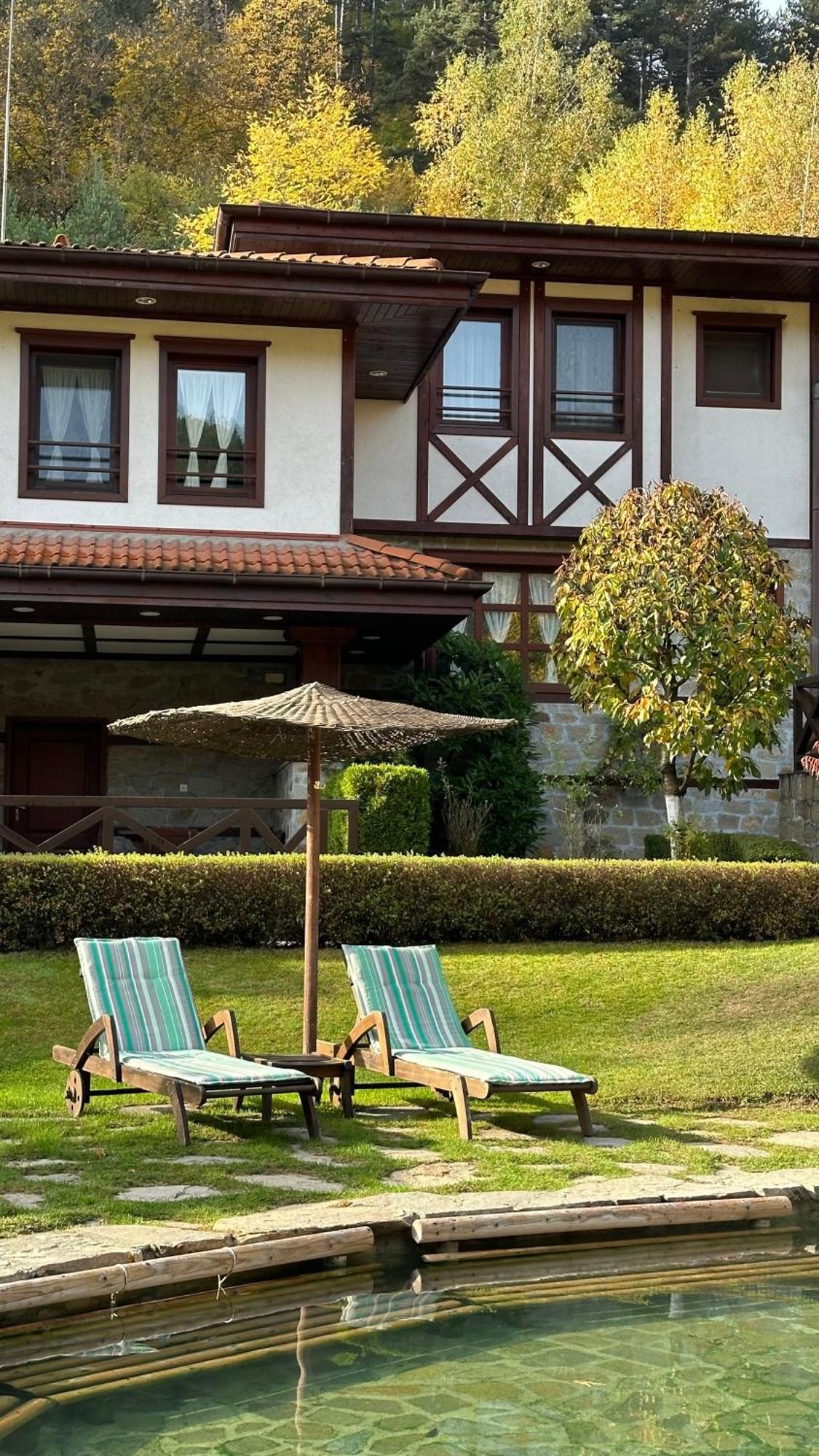 Ismena Hotel 4*